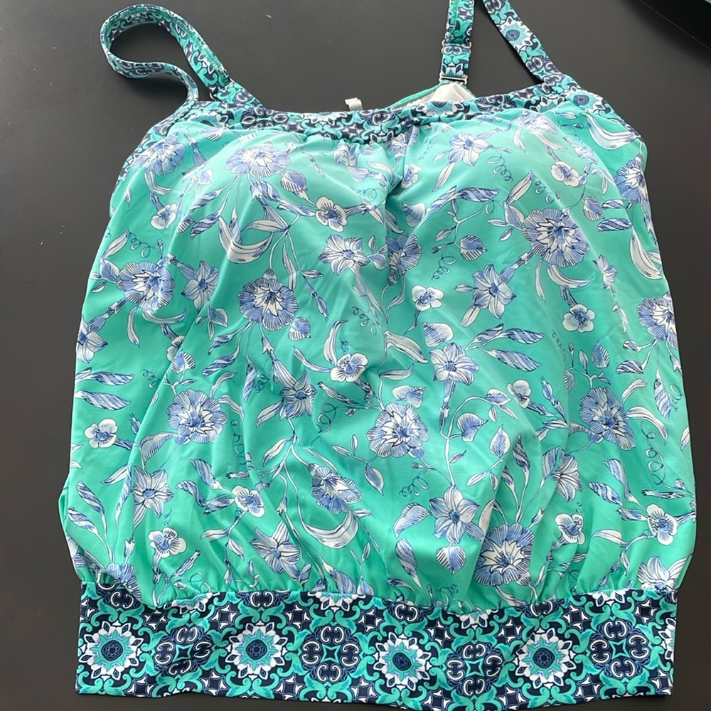 Women’s Blouson Tummy Hiding Tankini Swimsuit Top Size 16W